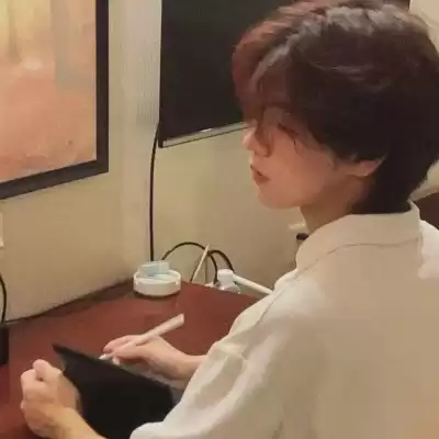 靳高妍