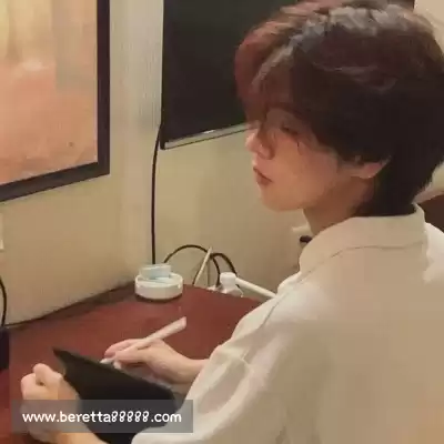 强燕颖